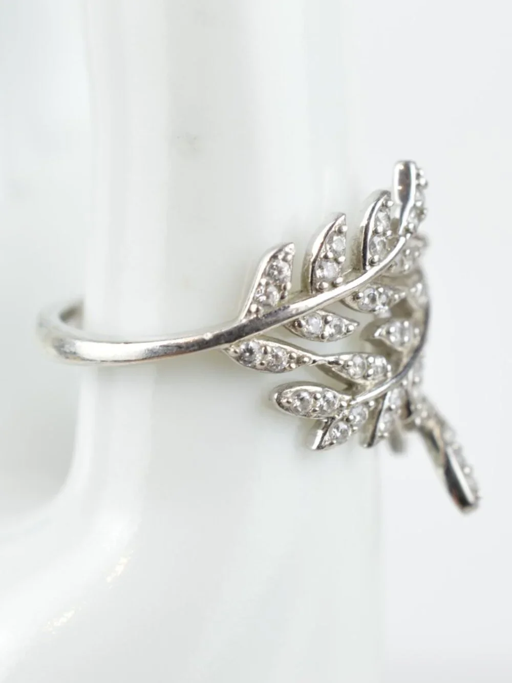 Kiera 925 Sterling Silver CZ Leaf Wrap Bypass Ring Size 7.75 Olive Branch 3.9g